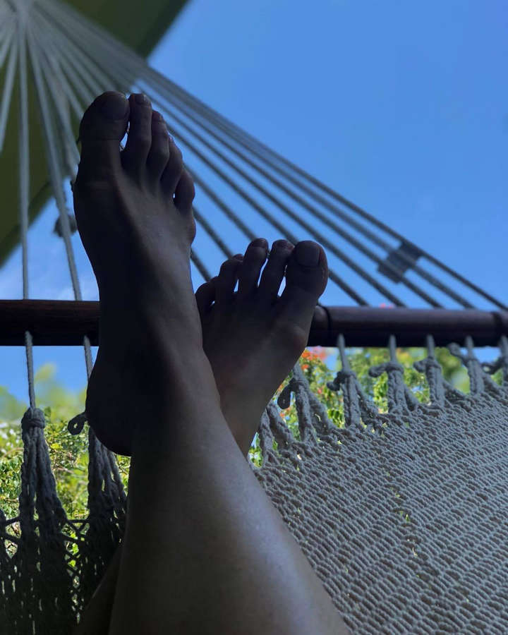 alondra michelle feet 6