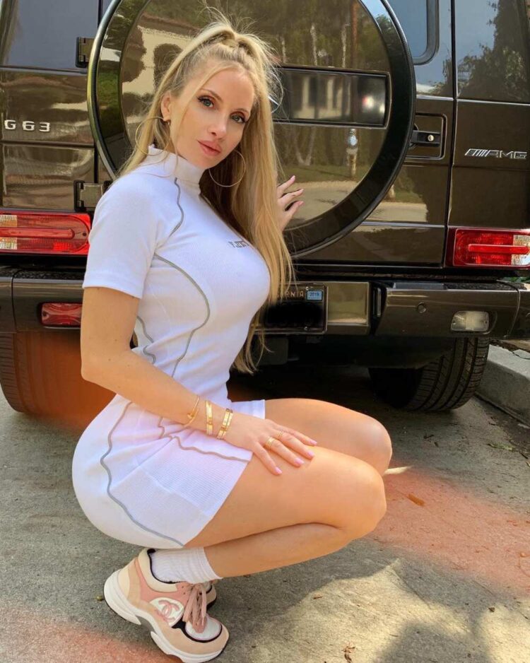 amanda elise lee feet 3