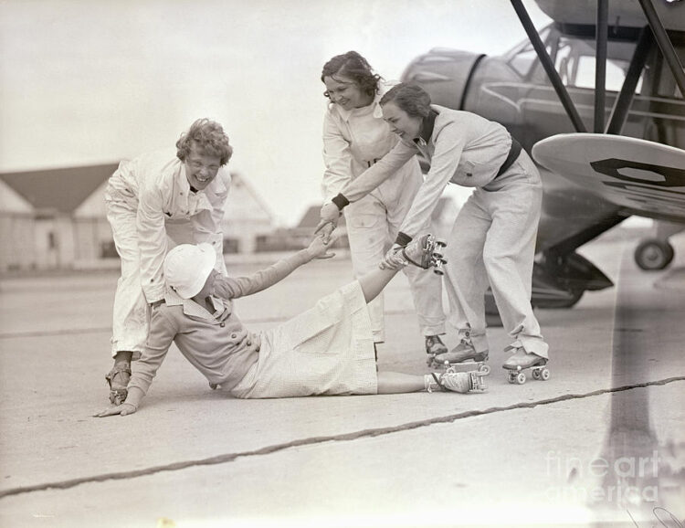 amelia earhart feet 3