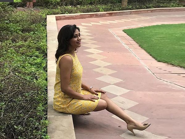 amrapalli gupta feet 5