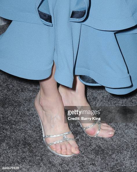 amy brenneman feet 5