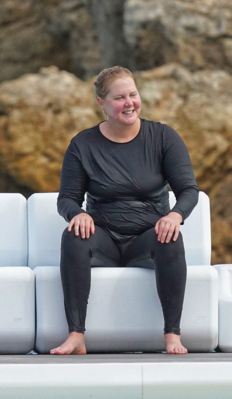 amy schumer feet 6 scaled