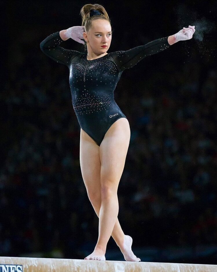 amy tinkler feet 4