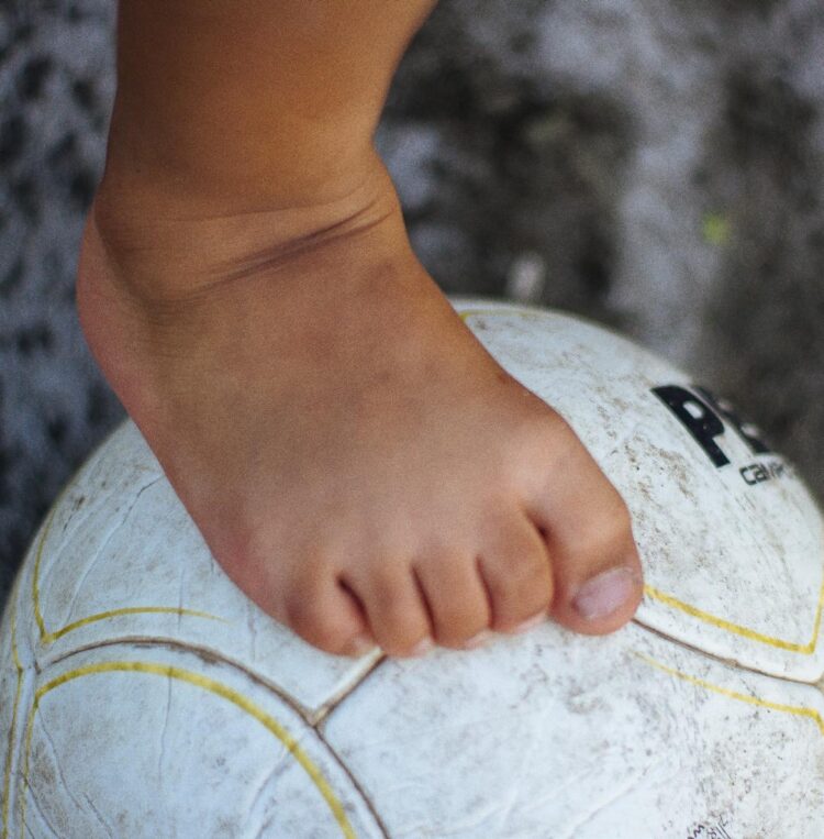 ana luiza andrade feet 6