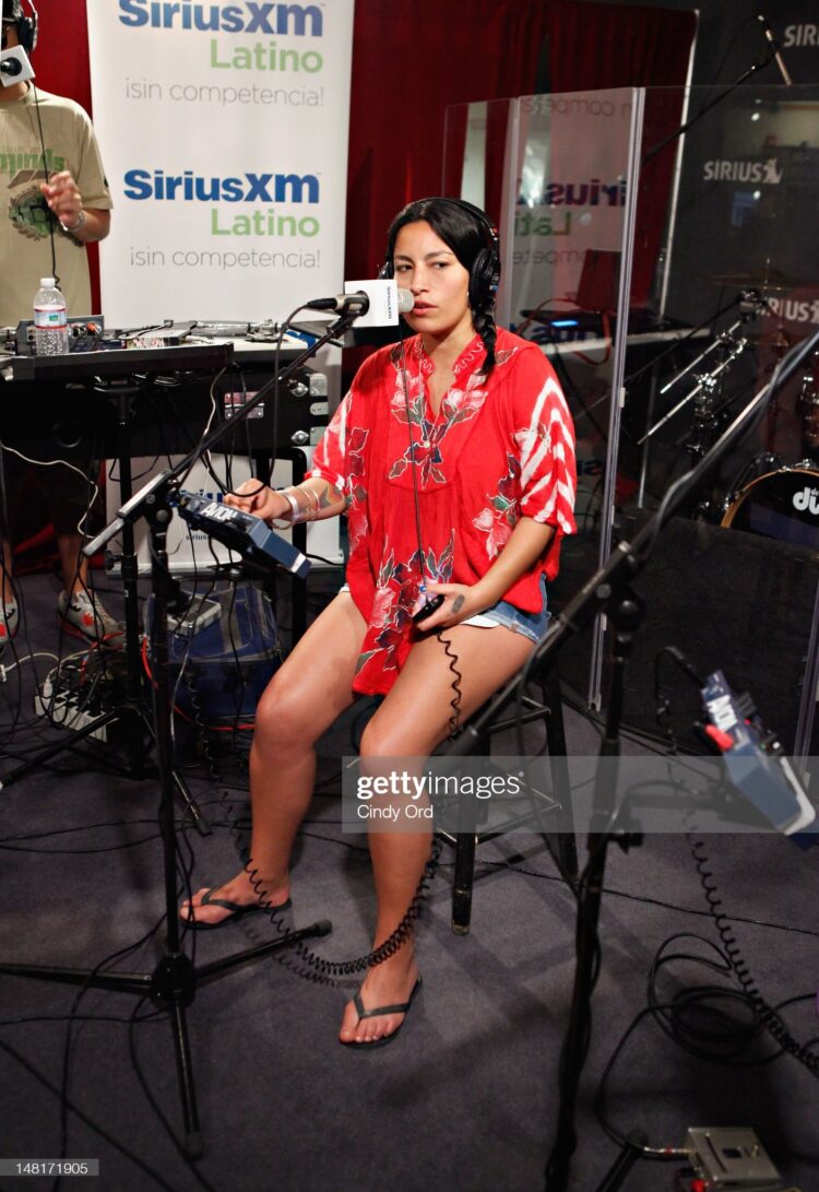 ana tijoux feet 2