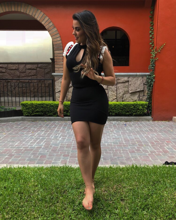 ana valero feet 1