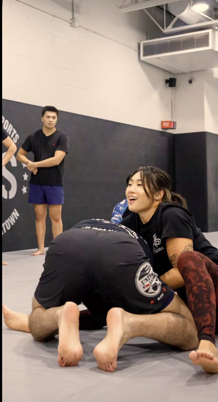 angela lee feet 3