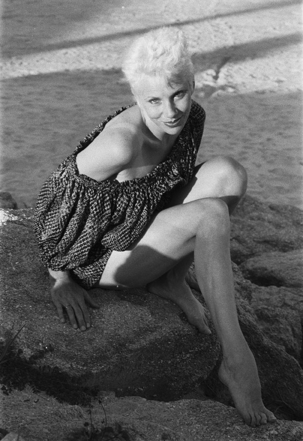 angie bowie feet 1