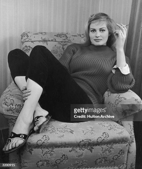 anita ekberg feet 1