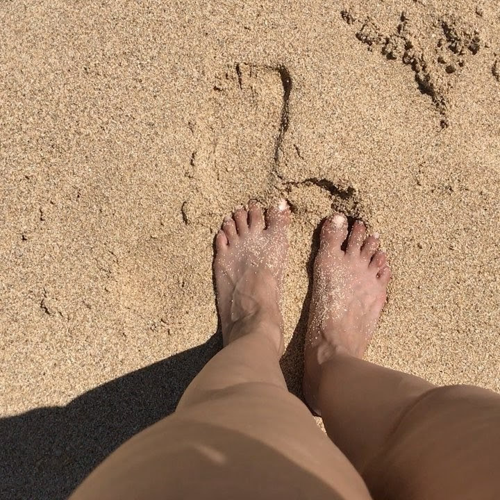 anjali bhimani feet 1