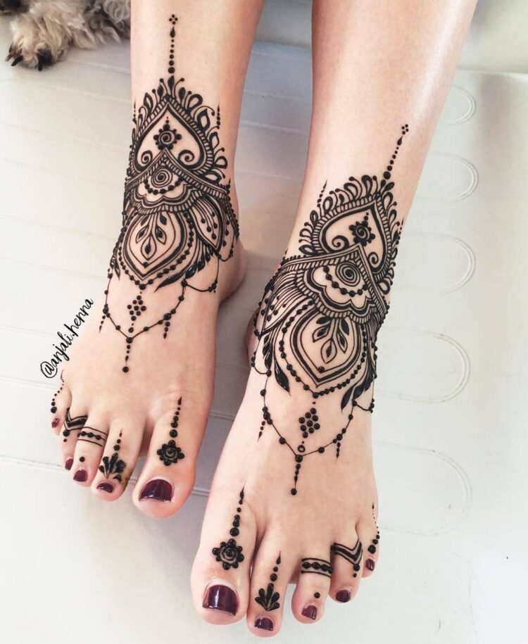 anjali henna feet 1