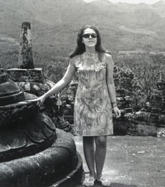 ann dunham feet 3