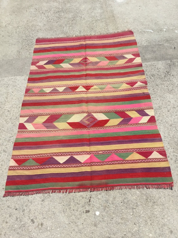 anna kilim Feet