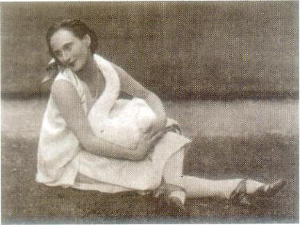 anna pavlova feet 3