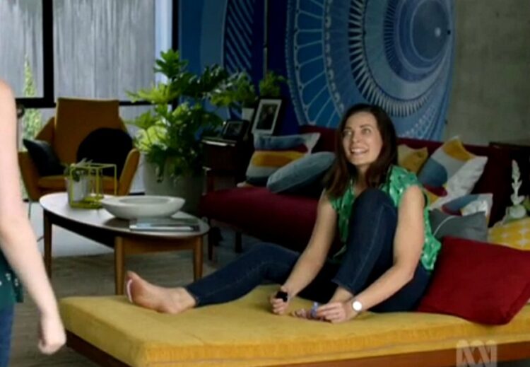 annie maynard feet 4