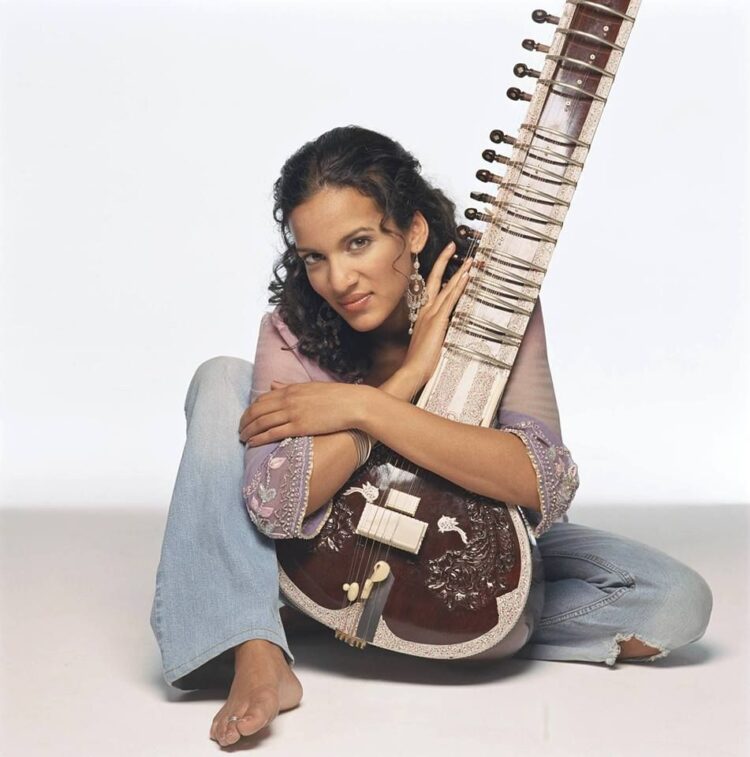 anoushka shankar feet 4