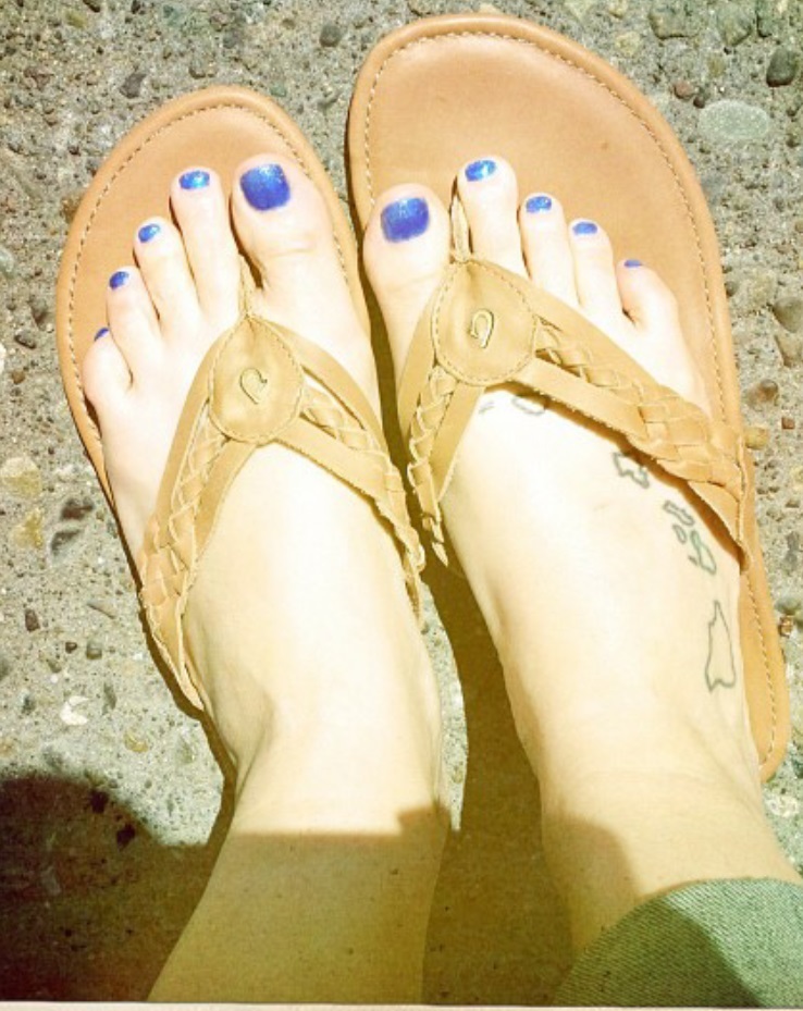 anuhea feet