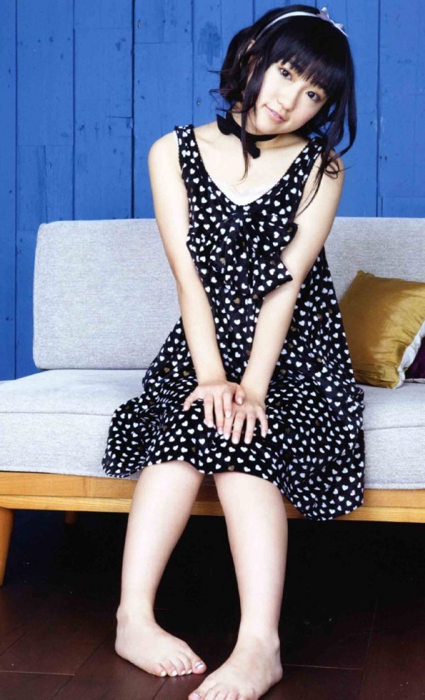 aoi yuki feet