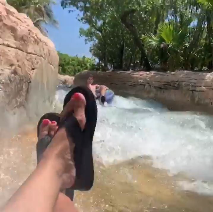 ariel lee feet 5