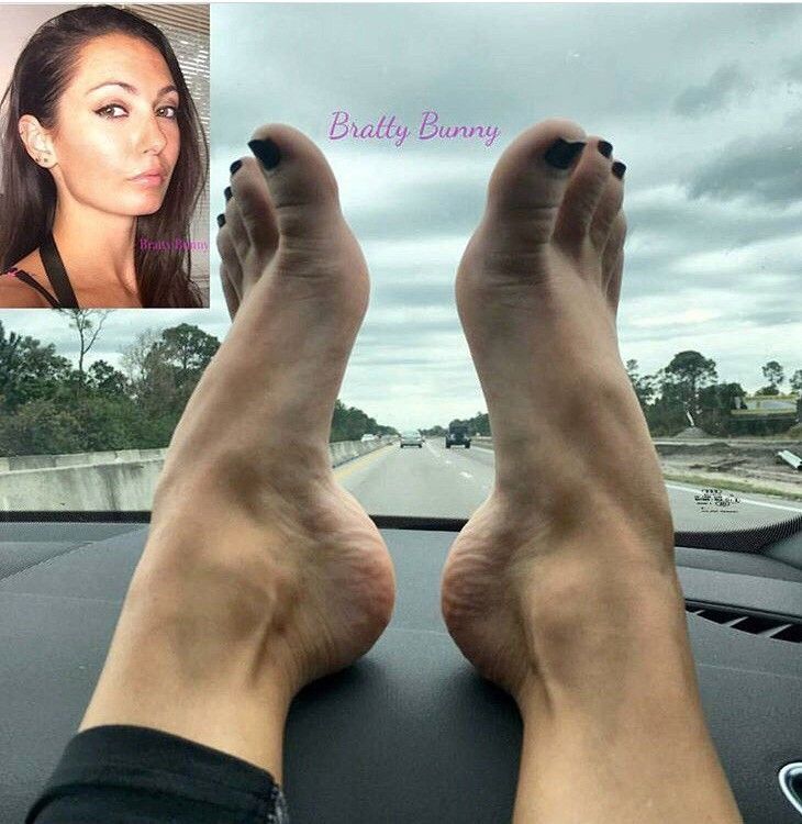 ashley bunni feet