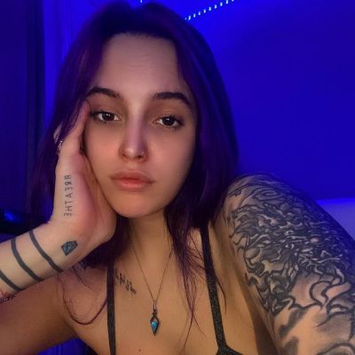 ashley mariee surcombe feet 2