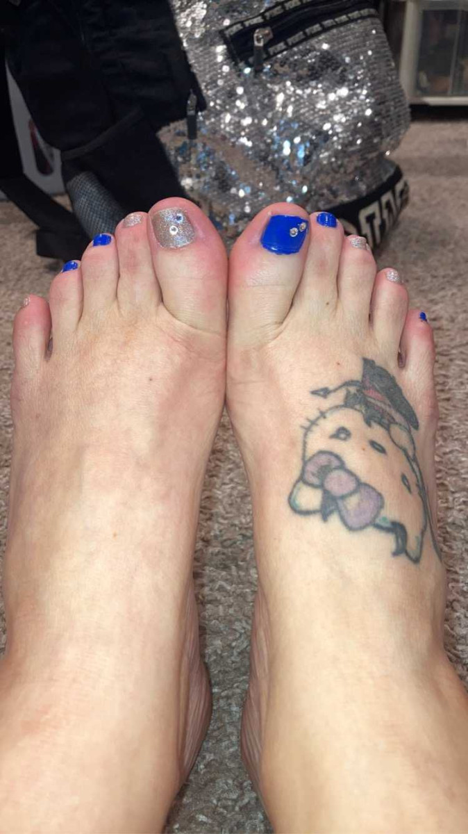 ashley wilson feet