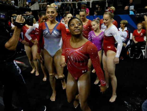 ashton locklear feet 2