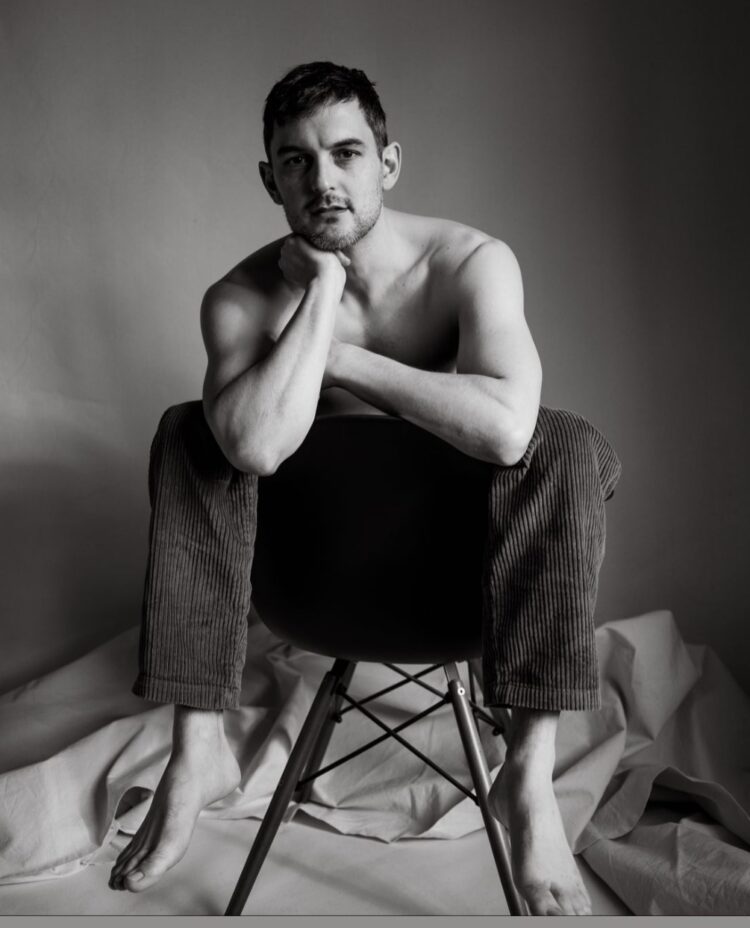 ashton taylor feet 5