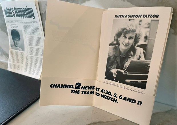 ashton taylor feet 6