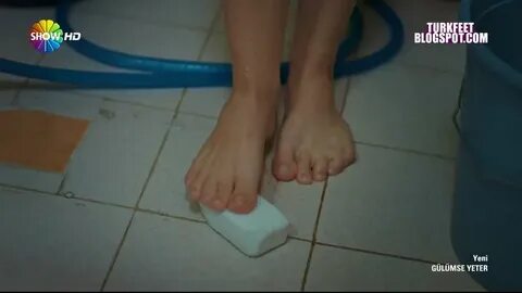 asli afsaroglu feet 6