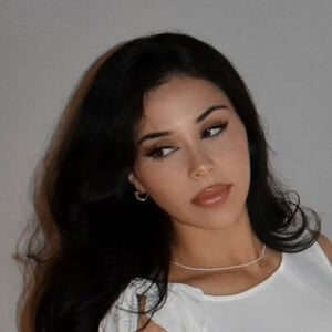 aslihan akinci feet 2