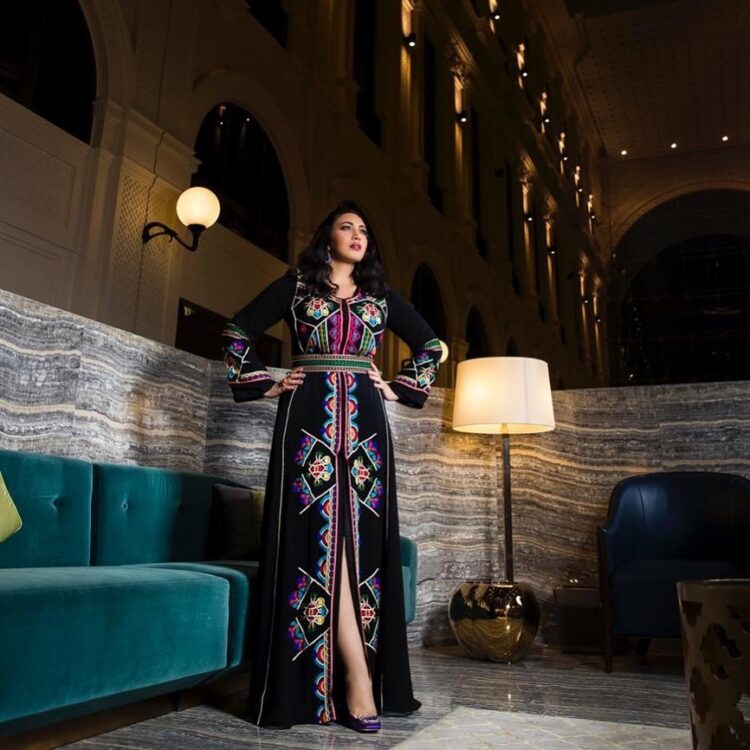 asma lamnawar feet 5