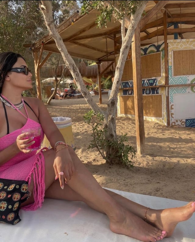 asmaa bassite feet 1