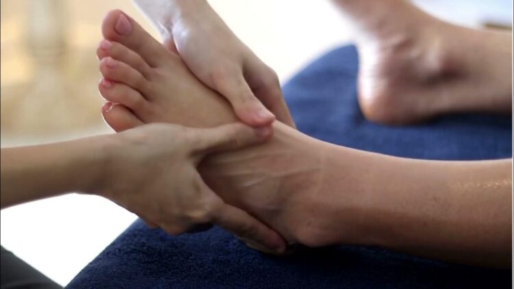 asmrwithallie feet 1