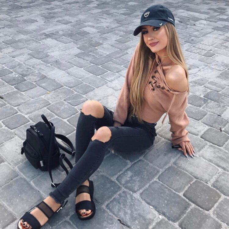 aspen mansfield feet 5