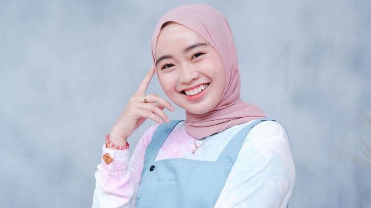 asrinda basri feet 3