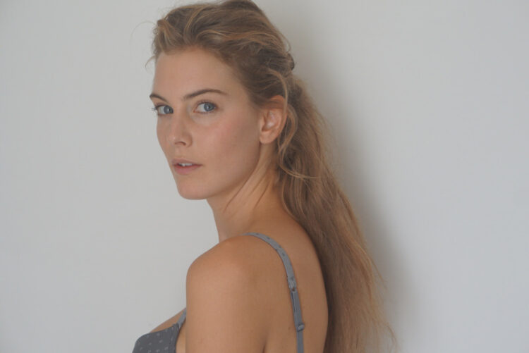 astrid ericsson feet 5