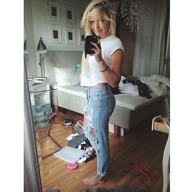 astrid smeplass feet 6