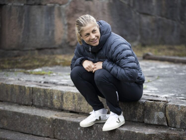 astrid uhrenholdt jacobsen feet 5