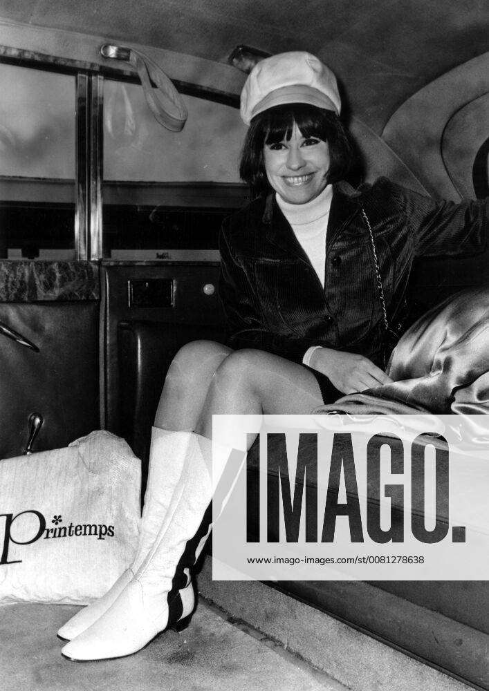 astrud gilberto feet 3