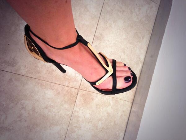 atala sarmiento feet 2