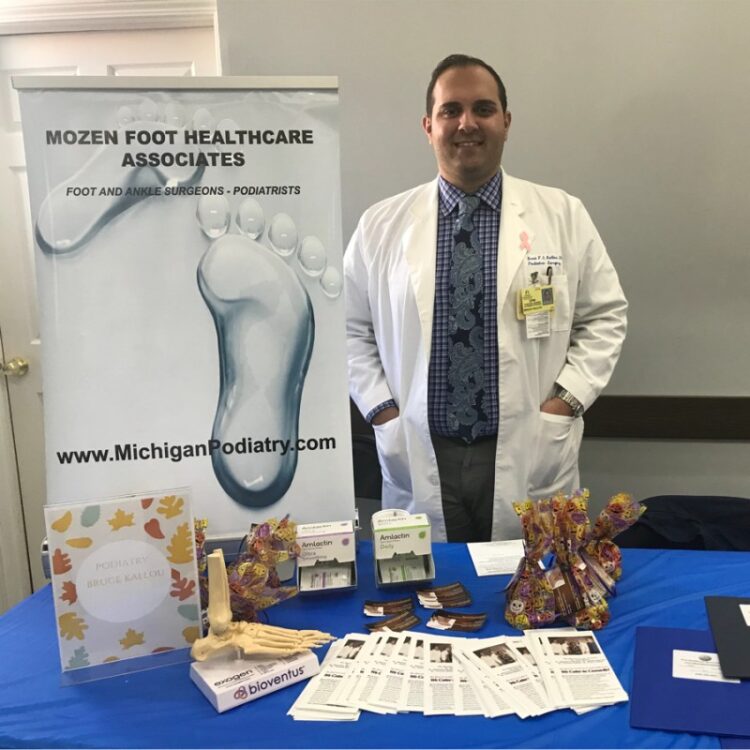 atenas livoni feet 2