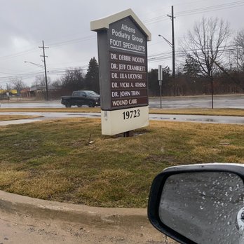 atenas livoni feet 4