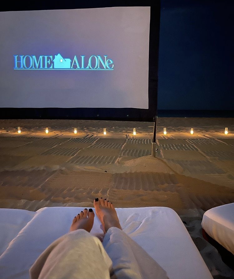 atiana de la hoya feet 4