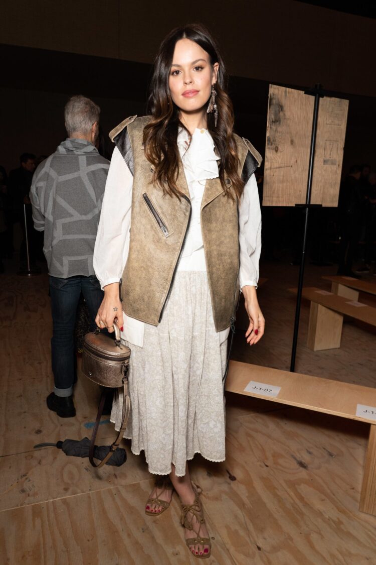 atlanta de cadenet taylor feet 5 scaled