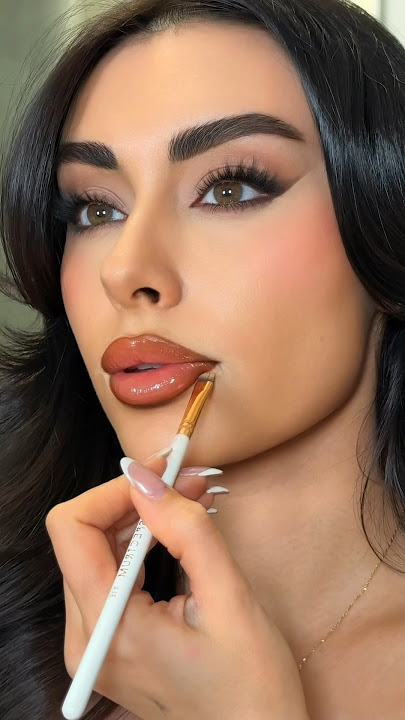 atosa aghakhani feet 6