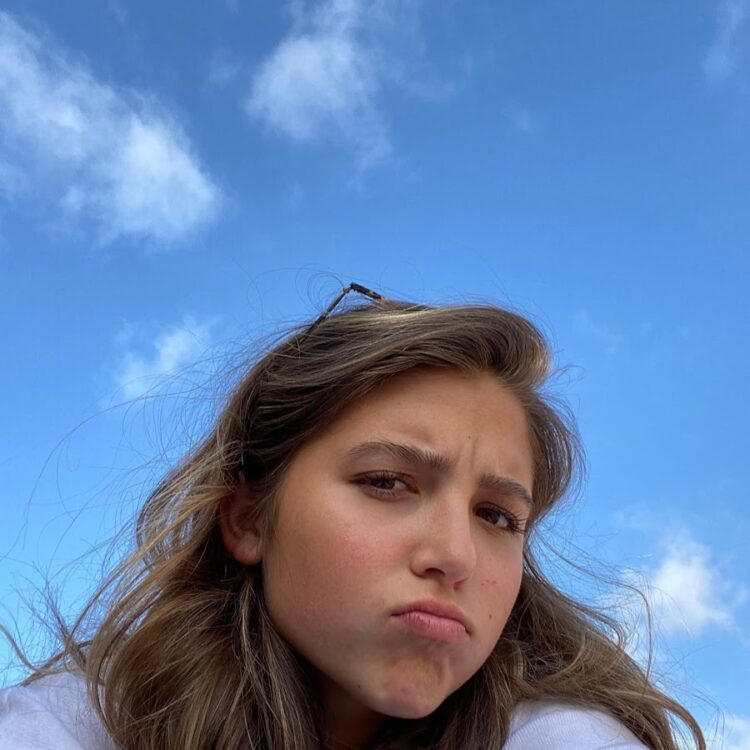 aubree archibeck feet 1