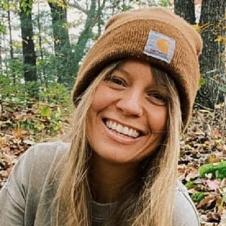 aubrey renee fingerson feet 5