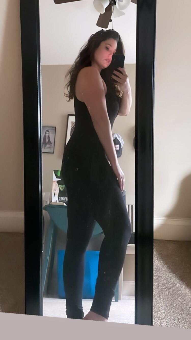 audra mclaughlin feet 5