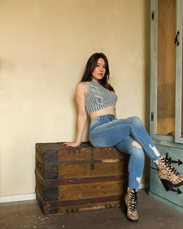 audrey bradford feet 3